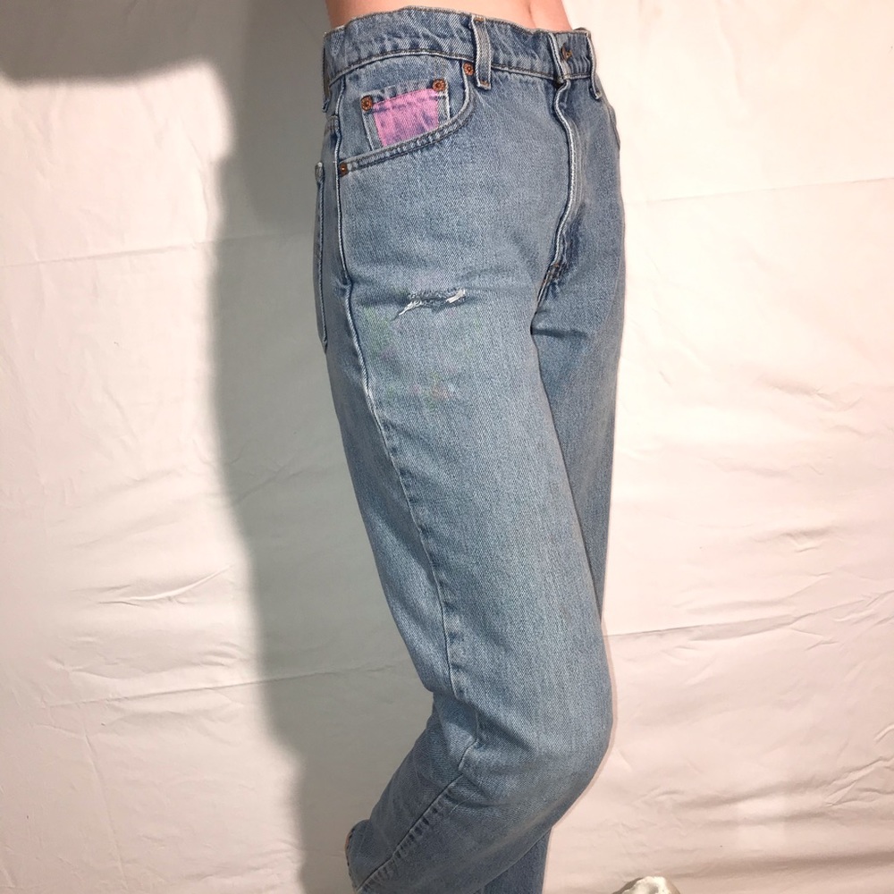 vintage 550 levi jeans w/ pink pocket